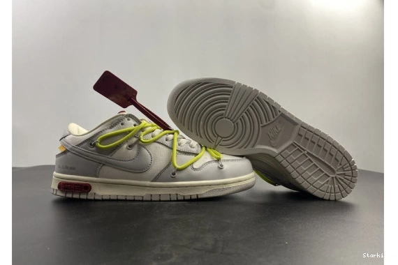 DM1602 106 8 Lot O-W Low Dunk Nike 0827